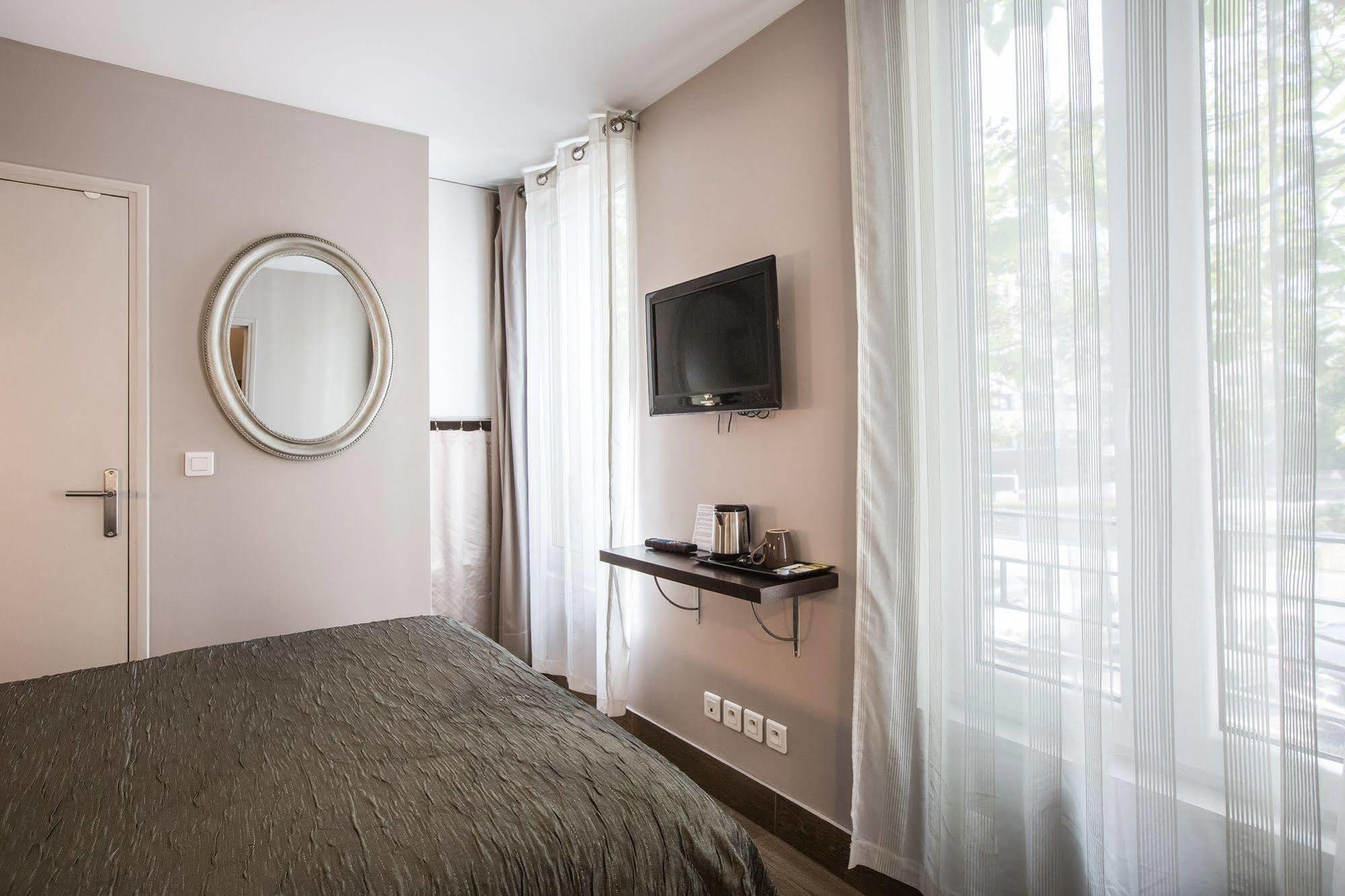 Le Figuier Hotell Ivry-sur-Seine Eksteriør bilde